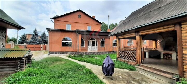 Коттедж 284,7 м² на участке 10 сот.