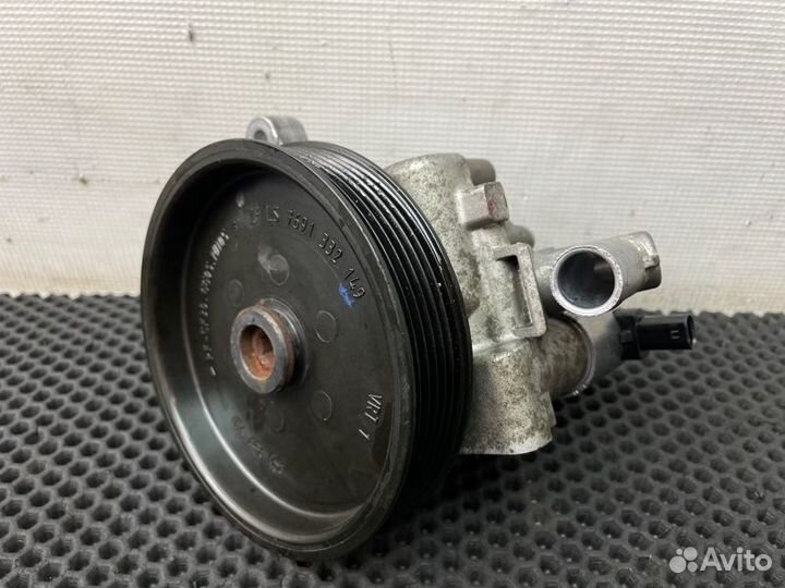 Насос гур Mercedes-Benz C-Class W204 271.860 1.8