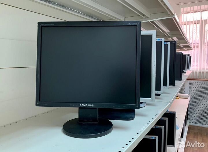 Мониторы 17-19 дюймов безнал/гарантия