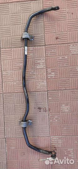 Передний стабилизатор Volkswagen Tiguan 1