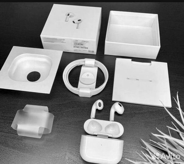 Беспроводные наушники AirPods 2 чёрные