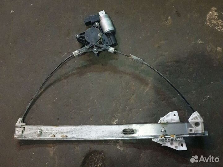 Стеклоподъемник передний правый мазда 3 bk