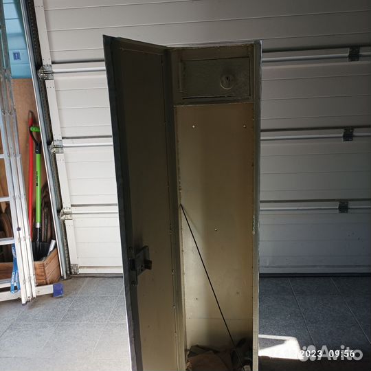 Оружейный сейф бу на 3 ствола и более