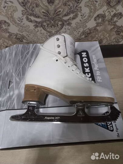 Коньки для фигурного катания jackson