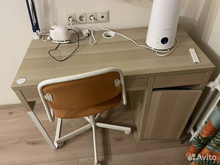 Стол письменный икеа с креслом рабочим