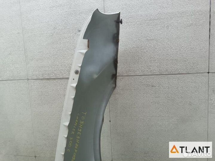 Крыло переднее левое chrysler 300C