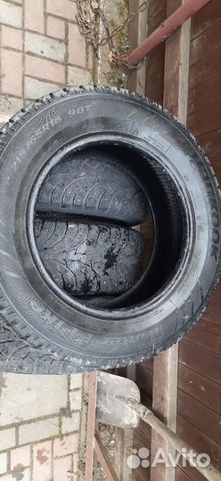 Hankook Winter I'Pike 215/65 R16 98T