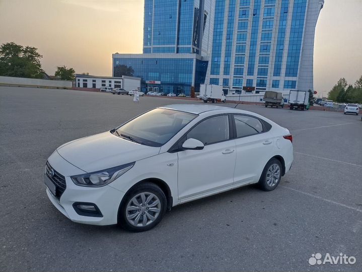 Hyundai Solaris 1.6 AT, 2018, 160 000 км