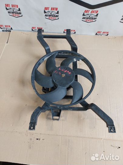 Радиатор охлаждения Renault logan