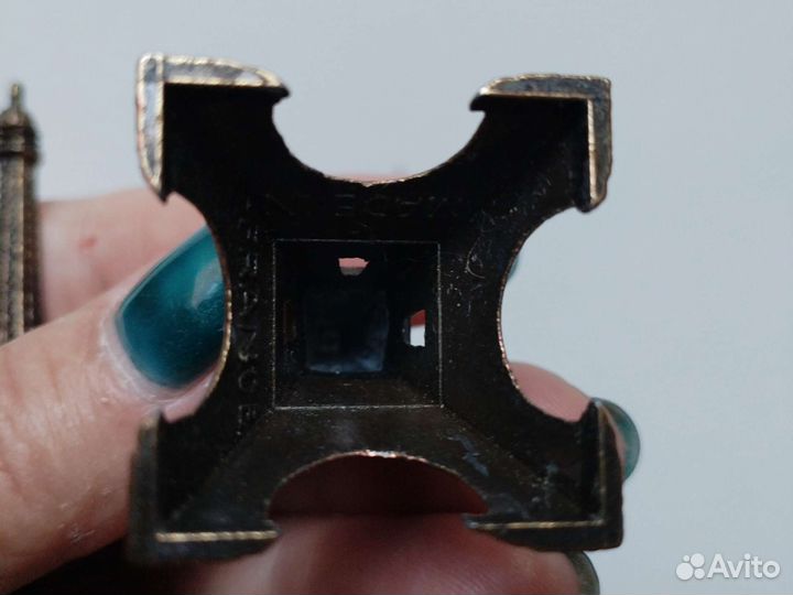 Эйфелева башня