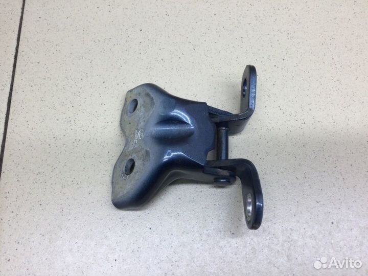 Петля двери передней правой Kia Ceed универсал