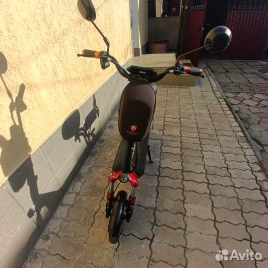 Электросамокат Вайт Сайберия 1200 ватт