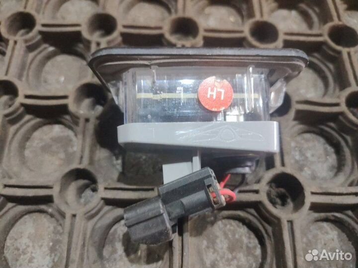 Подсветка номера задняя левая Genesis G70 седан