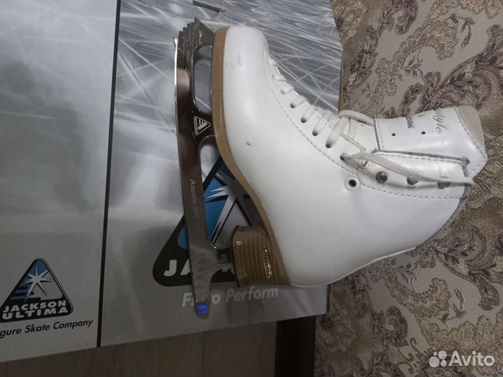 Коньки для фигурного катания jackson
