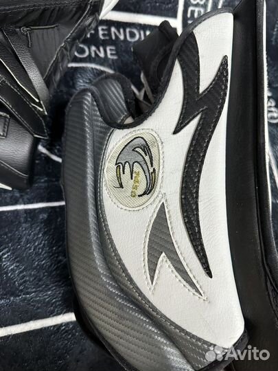 Вратарские блин ловушка Vaughn velocity 7450