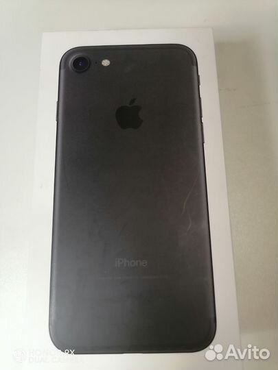 Коробка от iPhone