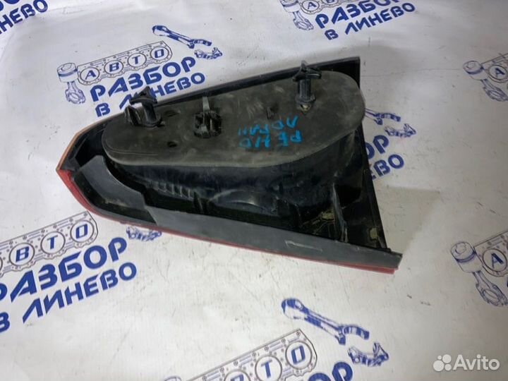 Стоп-сигнал Renault Logan