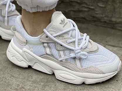 Женские кроссовки Adidas ozweego