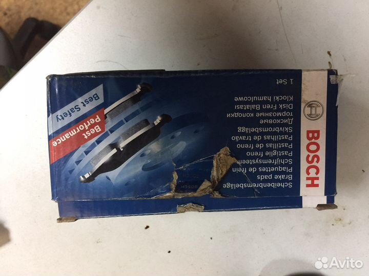 Задние тормозные колодки Bosh