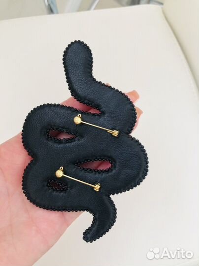 Брошь «Змейка»