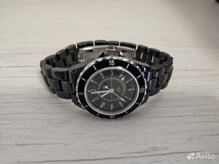 Часы керамические Chanel J20