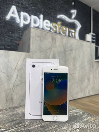 iPhone 8, 64 ГБ