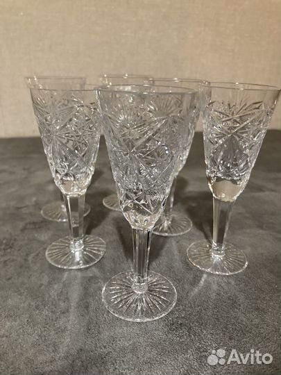 Хрустальные рюмки