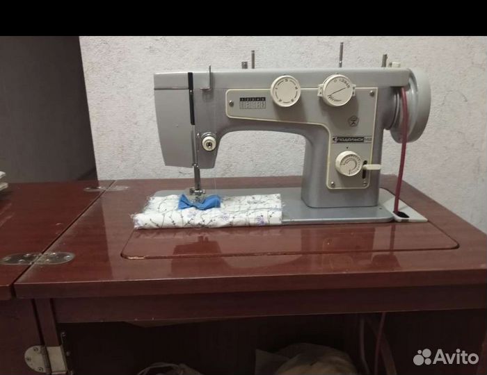 Швейная машина Подольск 142 бу