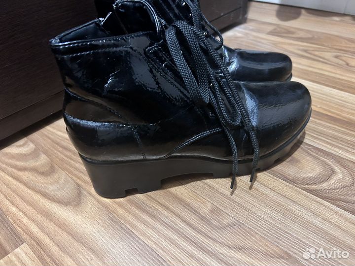 Ботинки женские 38