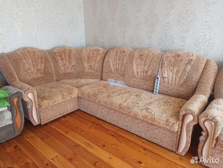 Угловой диван бу