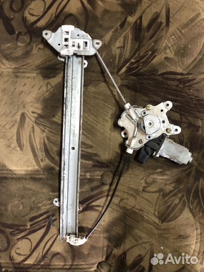 Стеклоподъемник передний правый lancer 9