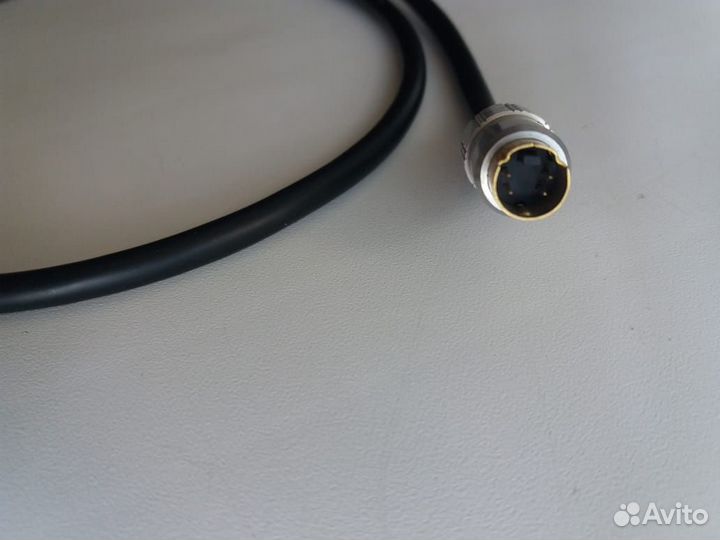 Видеокабель luxmann