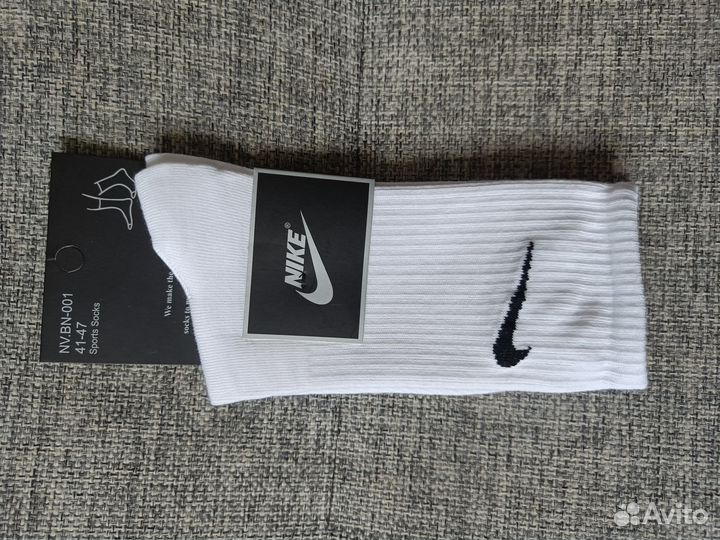 Носки Nike высокие белые