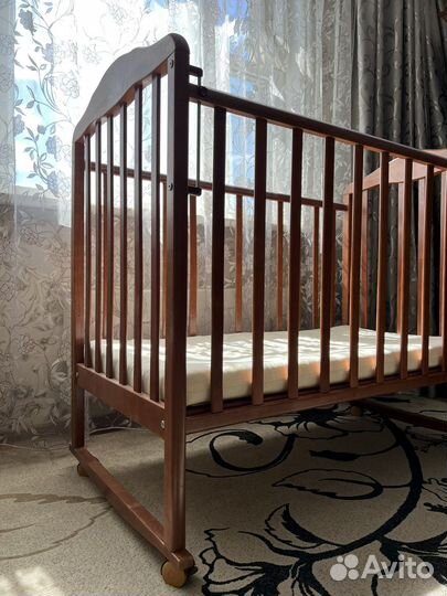 Детская кровать для новорожденных