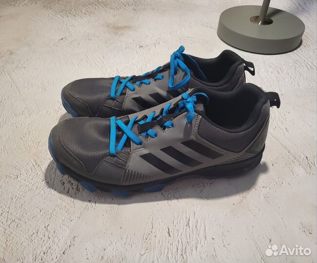 Кроссовки adidas terrex