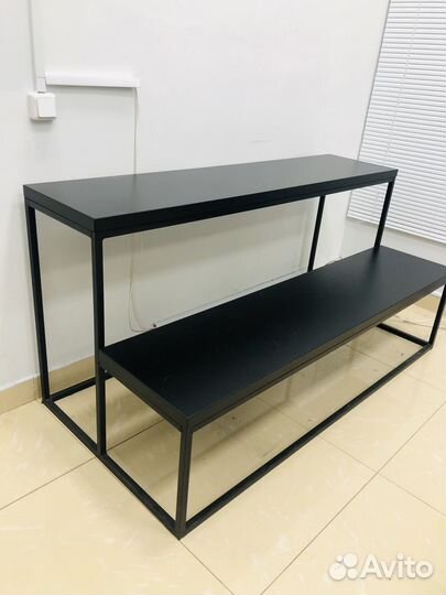 Стойки, вешала