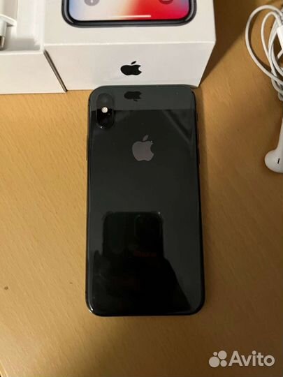Телефон iPhone 10