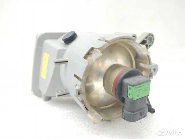 Фара противотуманная передняя правая Volvo V50 1