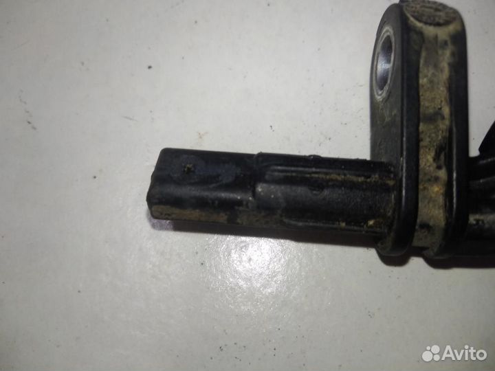 Датчик ABS передний левый Volkswagen Passat B6 200