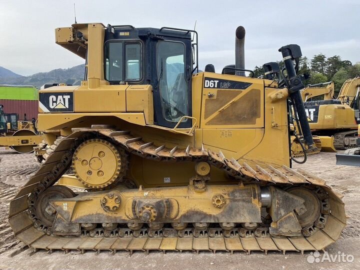 CAT D6T LGP, 2016