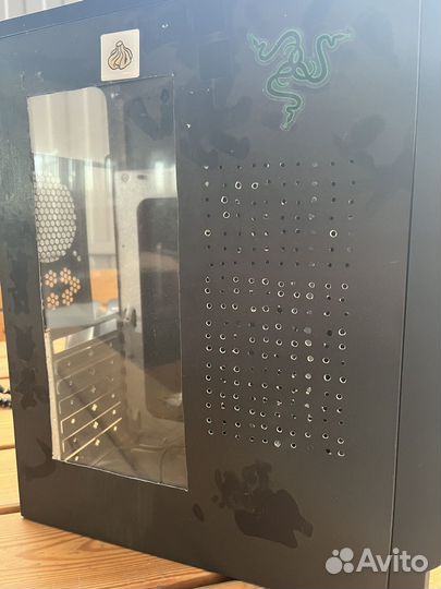 Корпус и дисковод