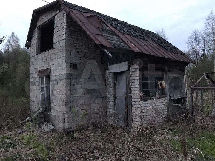 Дом 36 м² на участке 6,8 сот.