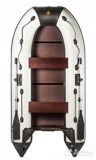 Лодка Ривьера 3200