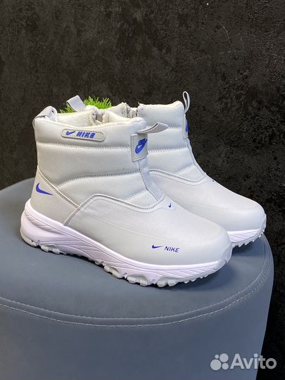 Дутики Nike женские зимние
