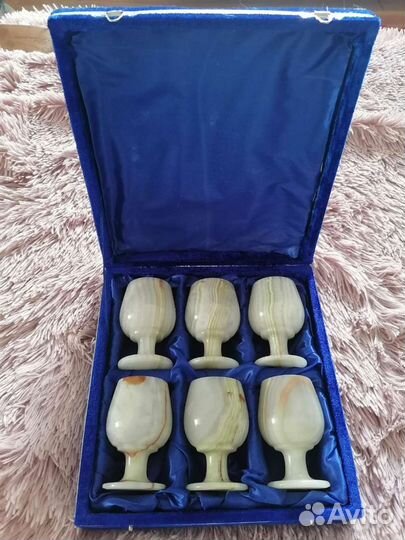 Фужеры-бокалы + подсвечник из оникса