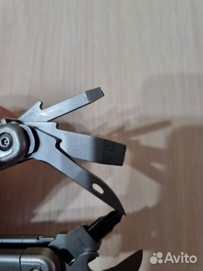 Мультитул leatherman surge