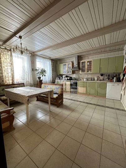 Коттедж 179 м² на участке 12,3 сот.