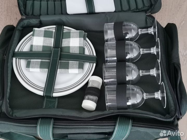 Пикниковый набор heng feng 30 предм 4 персон новый