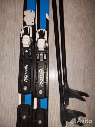 Детские лыжи с палками 160 см+ ботинки 35 р