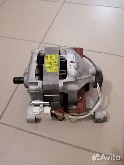 Двигататель стиральной машины indesit
